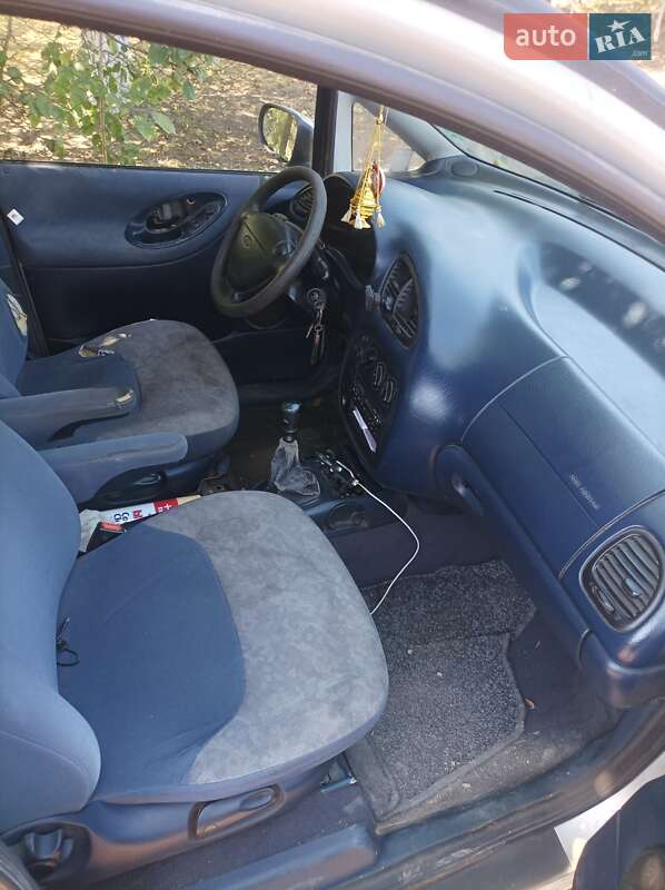 Мінівен Ford Galaxy 1998 в Чернівцях