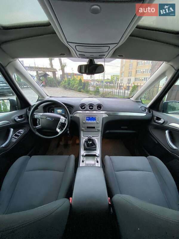 Мінівен Ford Galaxy 2009 в Тернополі