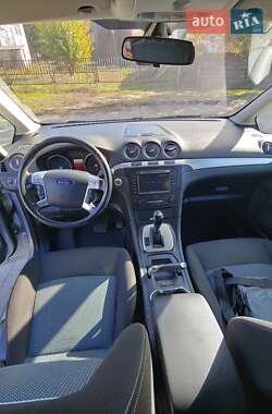 Минивэн Ford Galaxy 2013 в 
