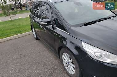 Минивэн Ford Galaxy 2015 в 