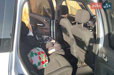 Минивэн Ford Galaxy 2010 в 