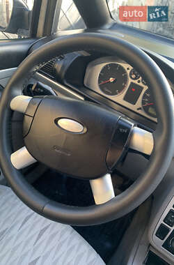 Минивэн Ford Galaxy 2000 в 