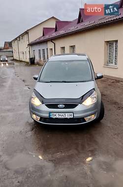 Минивэн Ford Galaxy 2010 в 