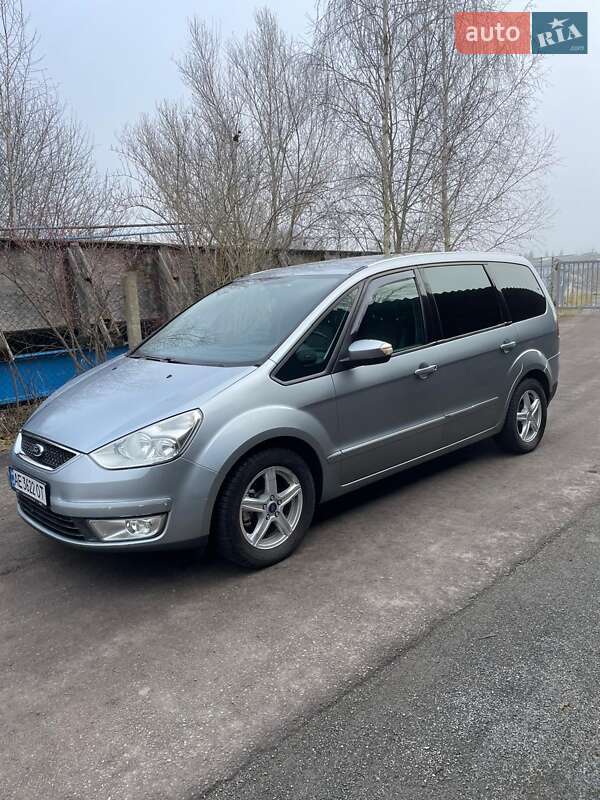 Минивэн Ford Galaxy 2006 в Покрове