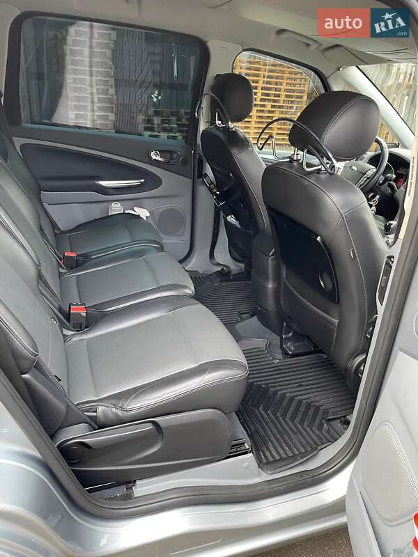 Минивэн Ford Galaxy 2006 в Покрове
