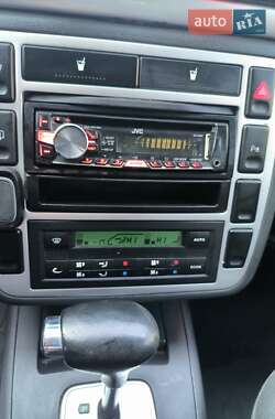 Минивэн Ford Galaxy 2003 в 