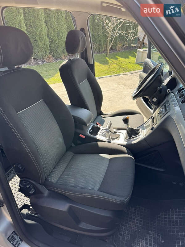 Минивэн Ford Galaxy 2010 в Каменец-Подольском