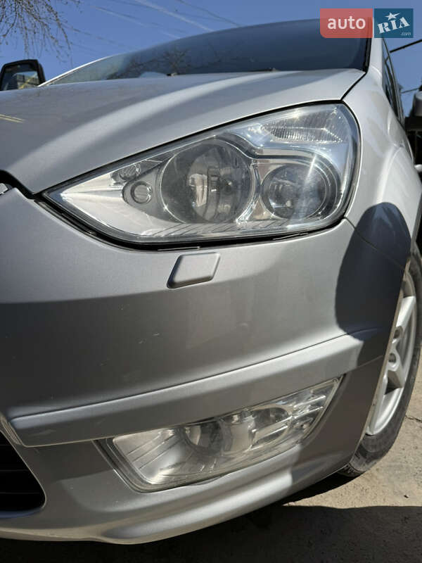Минивэн Ford Galaxy 2010 в Каменец-Подольском