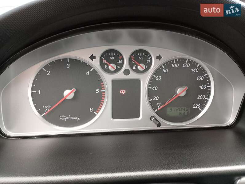 Минивэн Ford Galaxy 2001 в Киеве