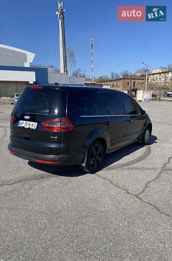 Минивэн Ford Galaxy 2009 в 