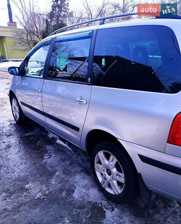 Минивэн Ford Galaxy 2004 в Краснограде