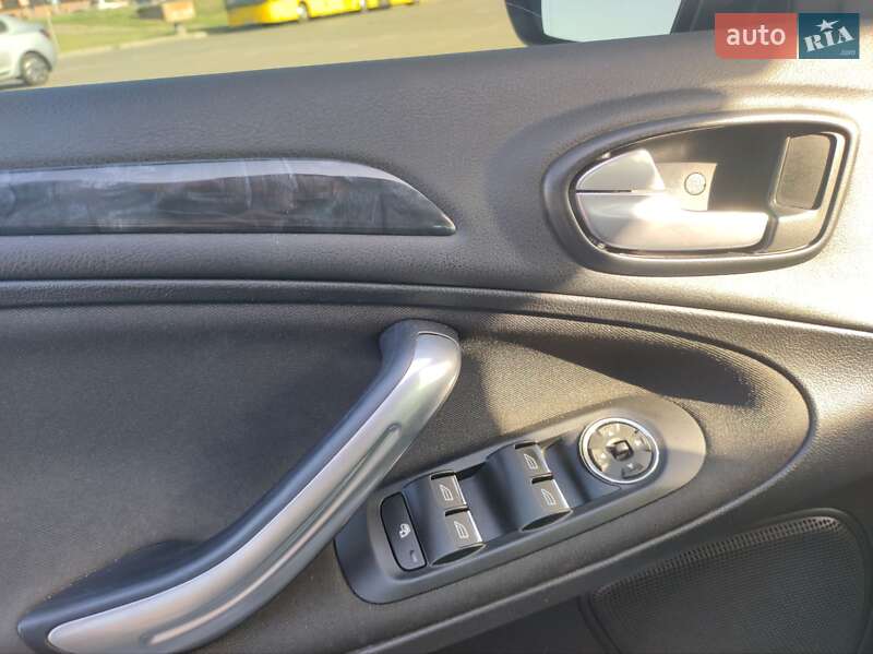 Минивэн Ford Galaxy 2013 в Киеве