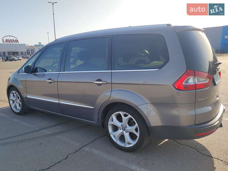 Ford Galaxy 2013