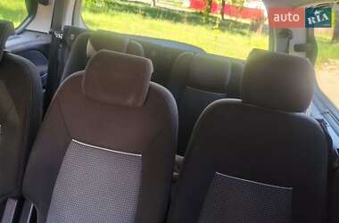 Минивэн Ford Galaxy 2013 в 