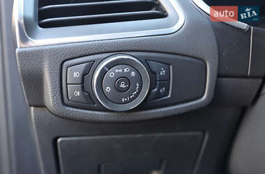 Минивэн Ford Galaxy 2015 в 