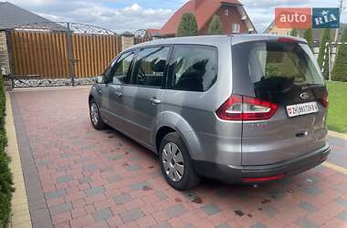 Минивэн Ford Galaxy 2009 в 