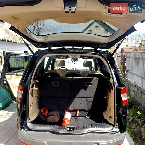 Минивэн Ford Galaxy 2011 в Житомире