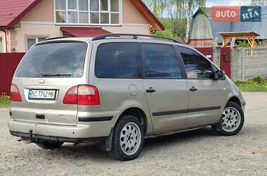 Минивэн Ford Galaxy 2002 в 