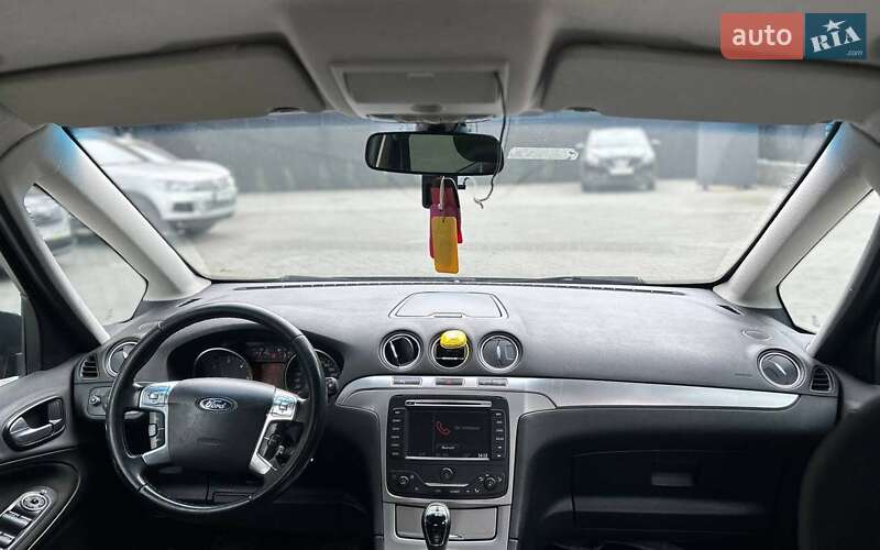 Минивэн Ford Galaxy 2011 в Черновцах