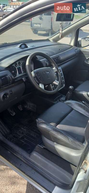 Мінівен Ford Galaxy 2002 в Сваляві
