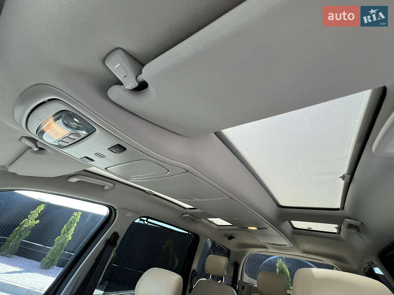 Минивэн Ford Galaxy 2010 в Днепре