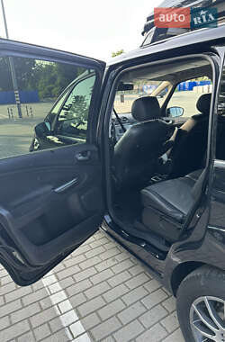 Минивэн Ford Galaxy 2010 в 