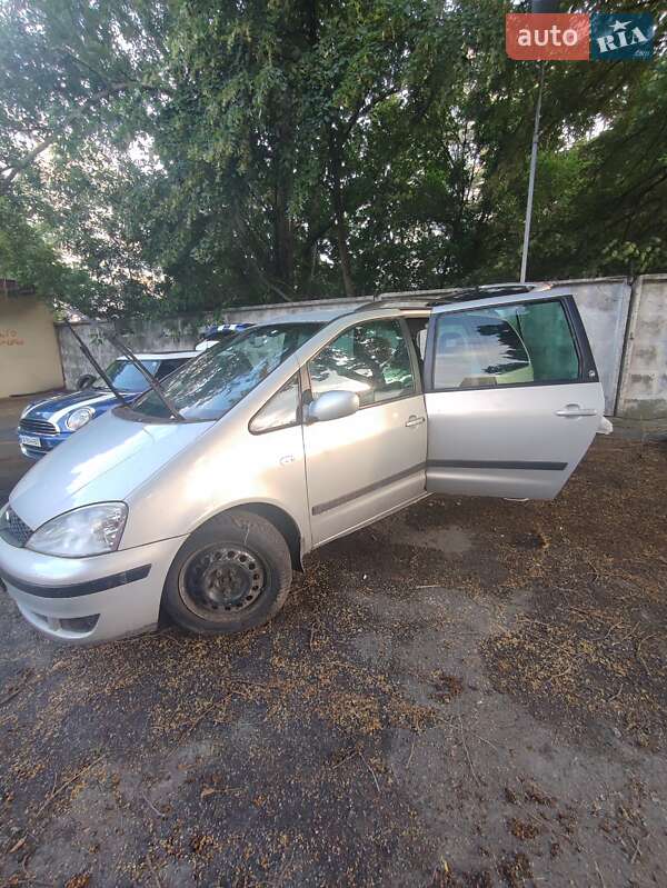 Ford Galaxy 2001