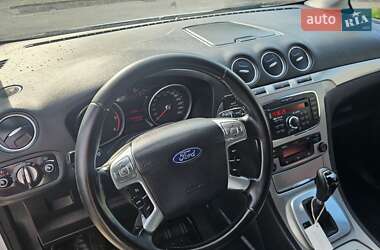 Мінівен Ford Galaxy 2011 в 
