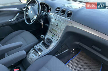 Минивэн Ford Galaxy 2006 в 