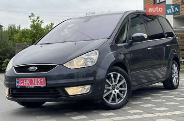 Минивэн Ford Galaxy 2010 в 