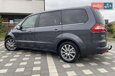 Минивэн Ford Galaxy 2010 в 