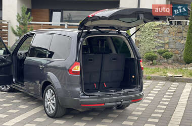 Минивэн Ford Galaxy 2010 в 