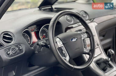 Минивэн Ford Galaxy 2010 в 