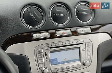Минивэн Ford Galaxy 2010 в 