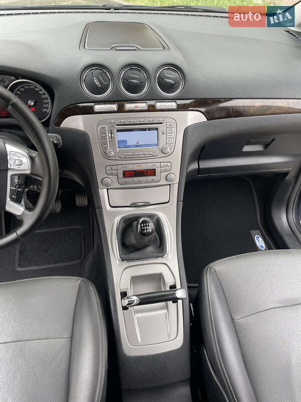 Минивэн Ford Galaxy 2010 в Стрые