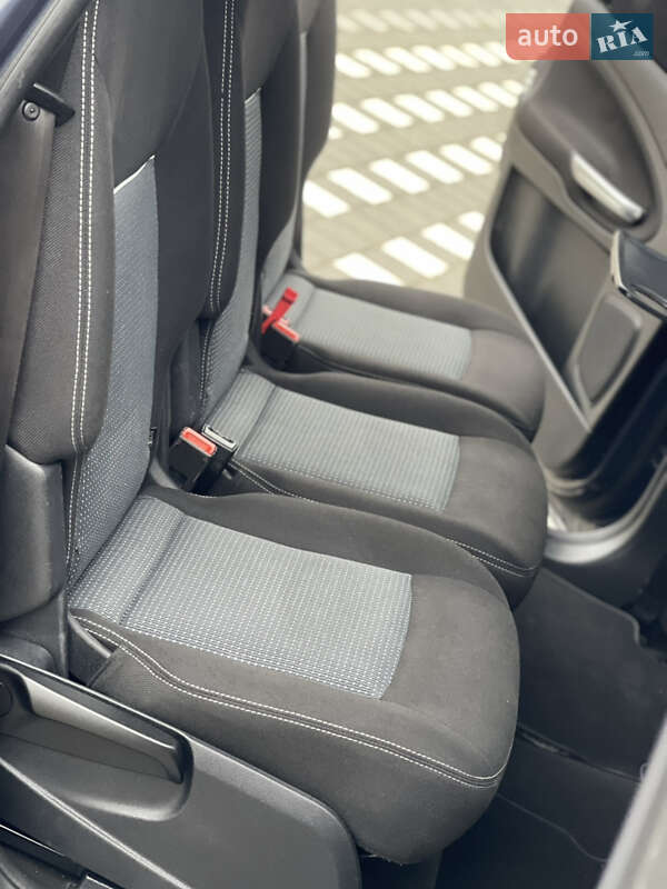 Минивэн Ford Galaxy 2014 в Стрые