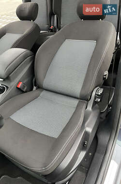 Мінівен Ford Galaxy 2014 в 
