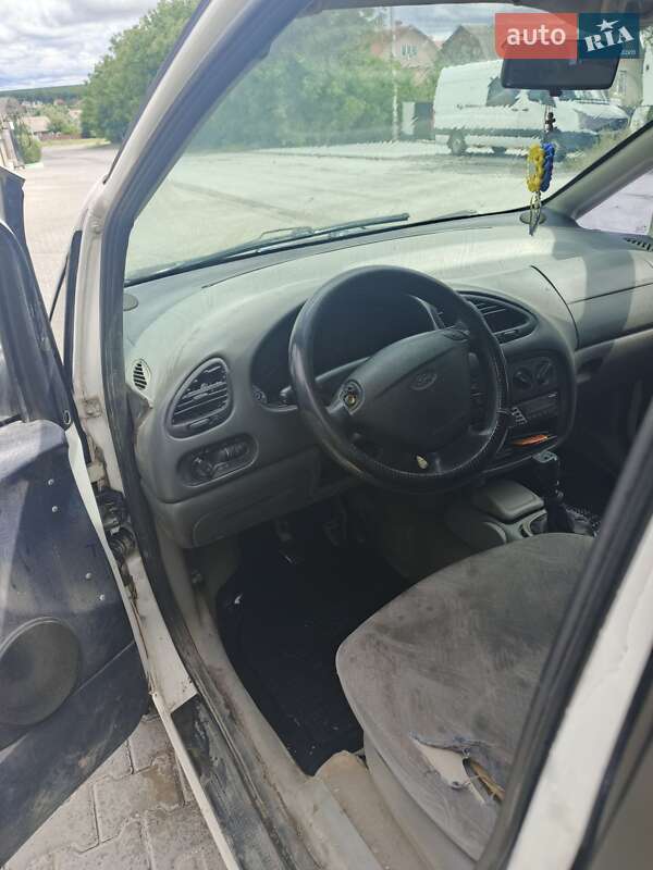 Мінівен Ford Galaxy 1997 в Дунаївцях