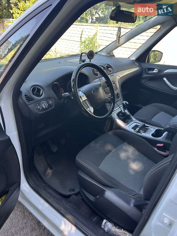 Мінівен Ford Galaxy 2010 в Лубнах