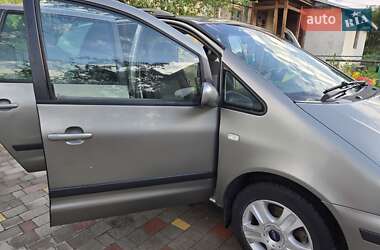 Минивэн Ford Galaxy 2002 в 