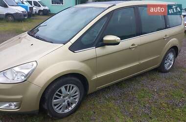 Минивэн Ford Galaxy 2006 в 