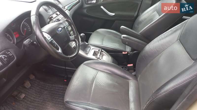 Мінівен Ford Galaxy 2006 в Сокалі