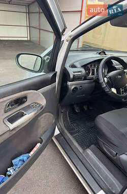 Мінівен Ford Galaxy 2000 в 