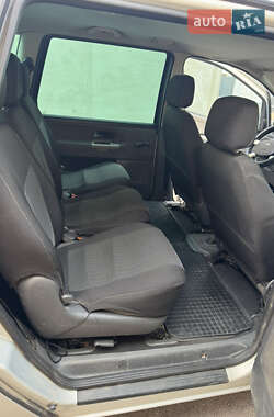 Мінівен Ford Galaxy 2000 в 
