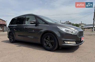 Минивэн Ford Galaxy 2015 в 