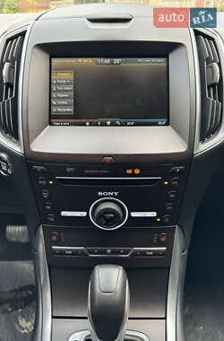Минивэн Ford Galaxy 2015 в 