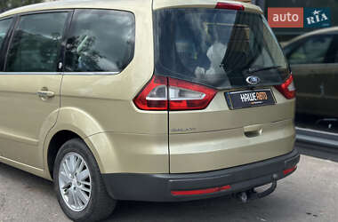 Минивэн Ford Galaxy 2006 в 