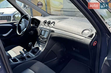 Минивэн Ford Galaxy 2014 в 