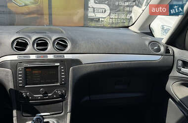 Минивэн Ford Galaxy 2014 в 