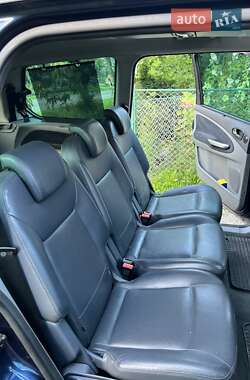 Минивэн Ford Galaxy 2007 в 